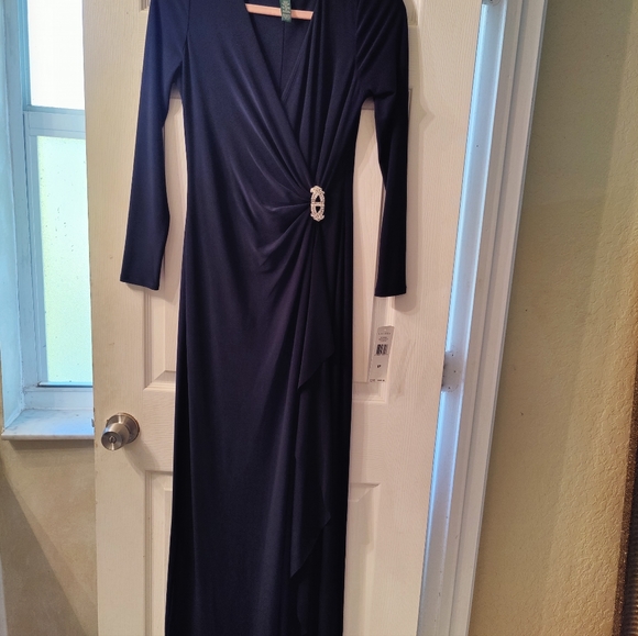 Lauren Ralph Lauren Black Formal Dress V Neck Long Sleeve Size 8P NWT - Picture 4 of 10